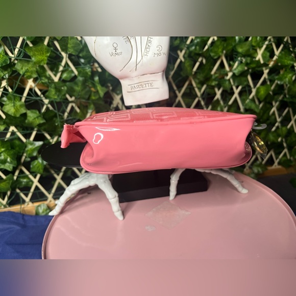 NWOT Pink Estée Lauder small cosmetic bag - Picture 5 of 10